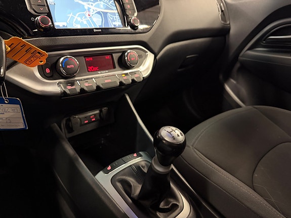 Kia Rio 15 of 24