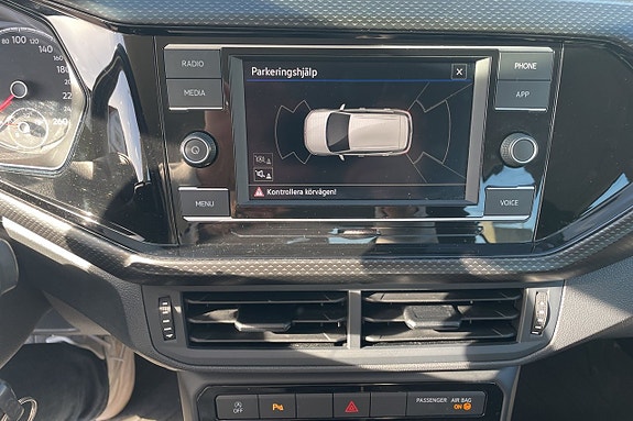 Volkswagen T-Cross 11 of 15