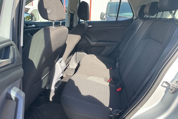 Volkswagen T-Cross 14 of 15