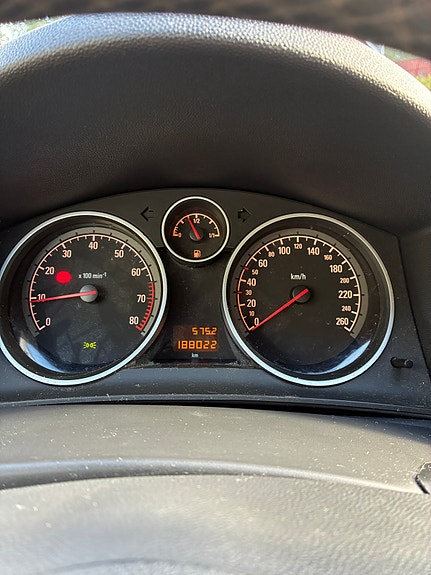 Opel Astra 8 of 10