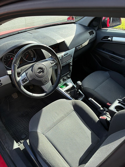 Opel Astra 6 of 10