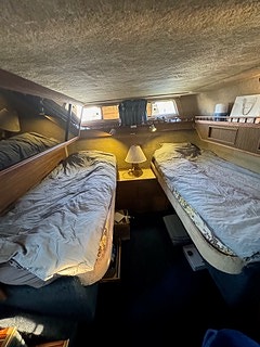 Sea Ray 360 Aft Cabin – stor båt med visst renoveringsbehov 7 of 9