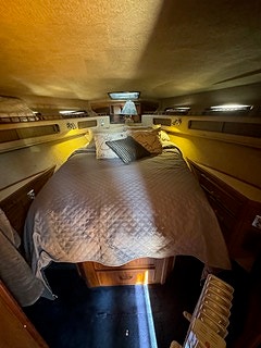 Sea Ray 360 Aft Cabin – stor båt med visst renoveringsbehov 6 of 9