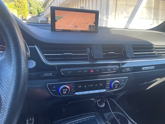 Audi Q7 13 of 16