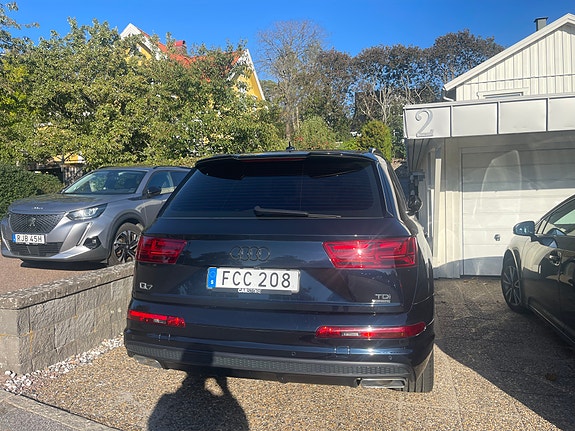 Audi Q7 3 of 16