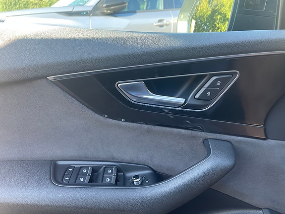 Audi Q7 14 of 16