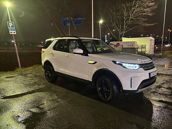 Land Rover Discovery 16 of 17
