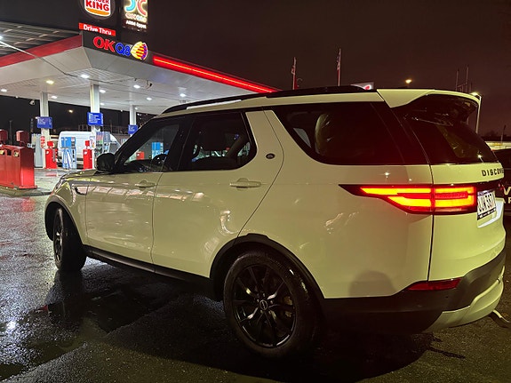 Land Rover Discovery 12 of 17
