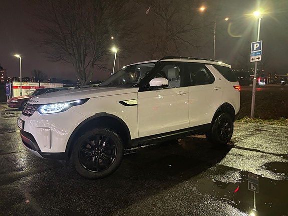 Land Rover Discovery 15 of 17