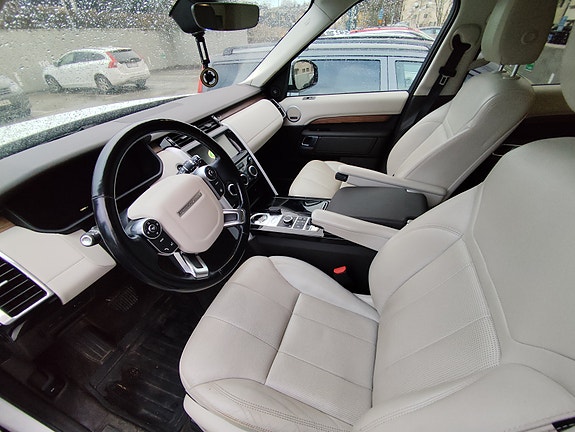 Land Rover Discovery 3 of 17