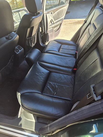 Mercedes-Benz E280 18 of 18