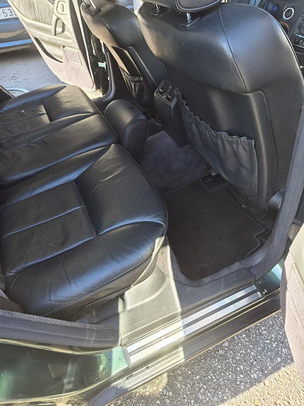 Mercedes-Benz E280 16 of 18