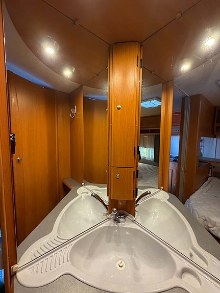 Adria Unica C503UP Nordic Edition 8 of 19