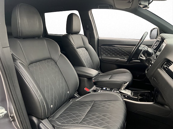 Mitsubishi Outlander 26 of 30