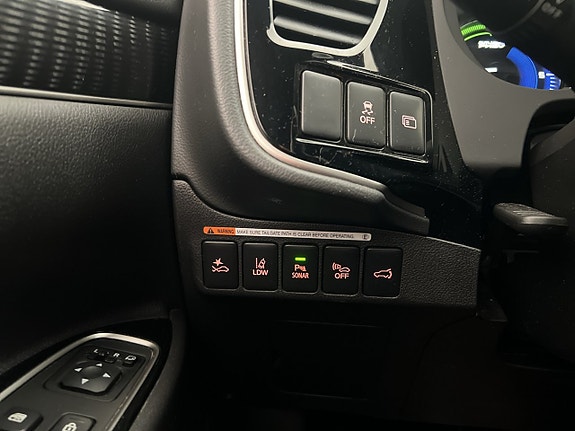 Mitsubishi Outlander 13 of 30