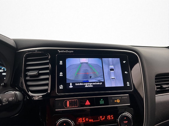 Mitsubishi Outlander 19 of 30