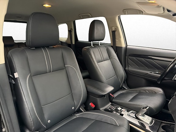 Mitsubishi Outlander 23 of 30