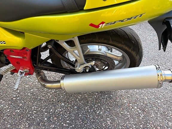 Moto Guzzi V11 19 of 23