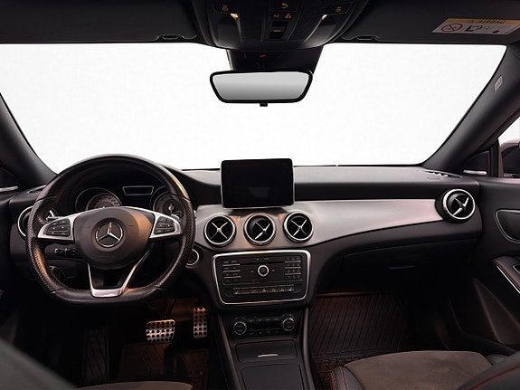 Mercedes-Benz CLA220 d 13 of 30
