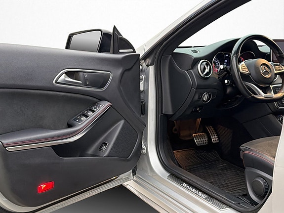 Mercedes-Benz CLA220 d 10 of 30