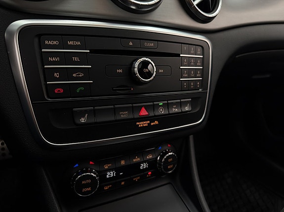 Mercedes-Benz CLA220 d 25 of 30