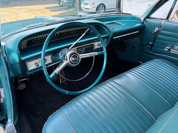Chevrolet Impala 11 of 24
