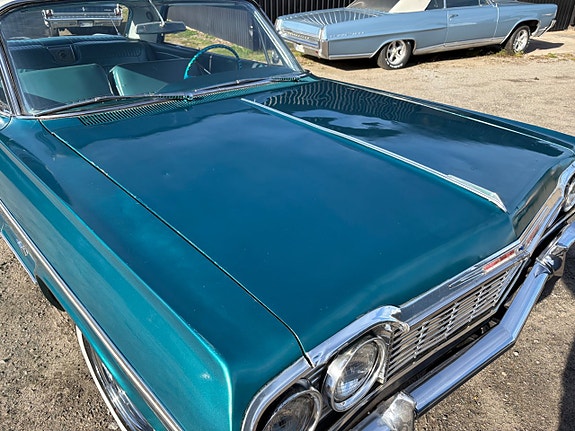 Chevrolet Impala 8 of 24