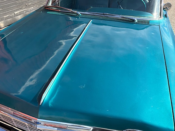 Chevrolet Impala 20 of 24