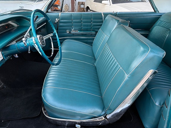 Chevrolet Impala 9 of 24