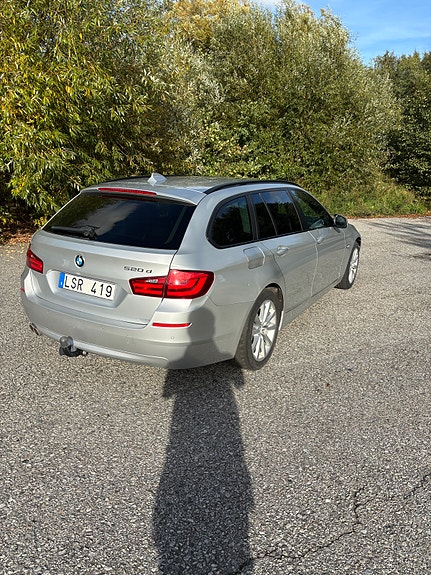 BMW 520d 3 of 10
