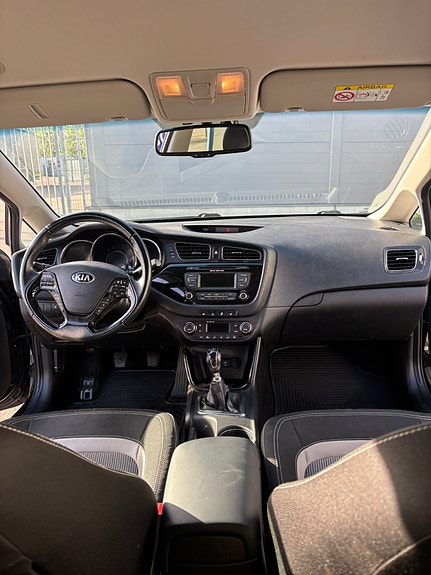 Kia Ceed 5 of 10