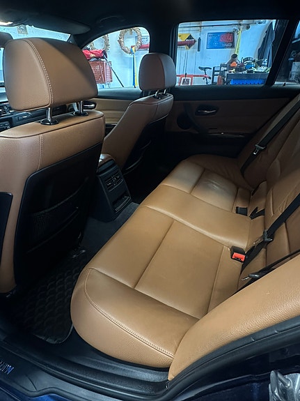 BMW 320d 6 of 6