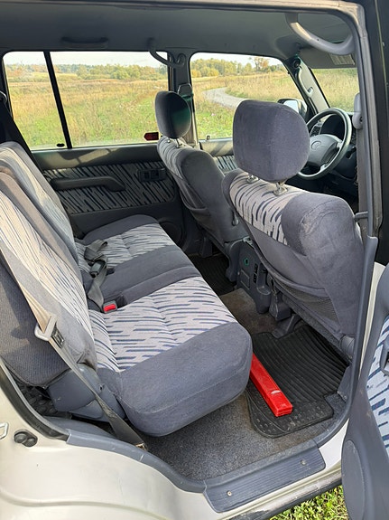 Toyota Land Cruiser 9 of 10