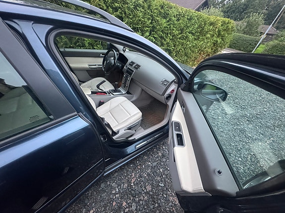 Volvo V50 5 of 7