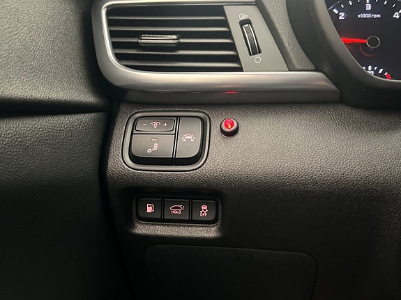 Kia Optima 16 of 30