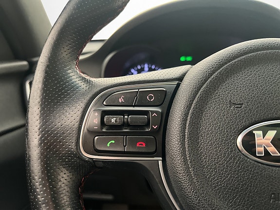 Kia Optima 17 of 30