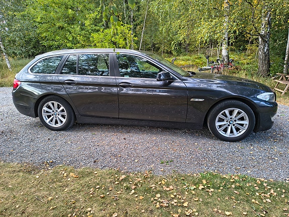 BMW 520i 4 of 4