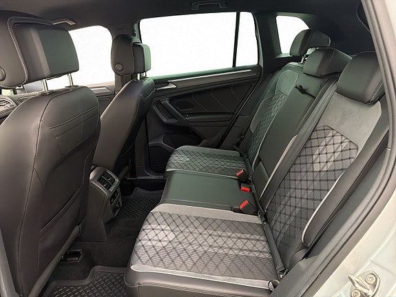 Volkswagen Tiguan 26 of 30