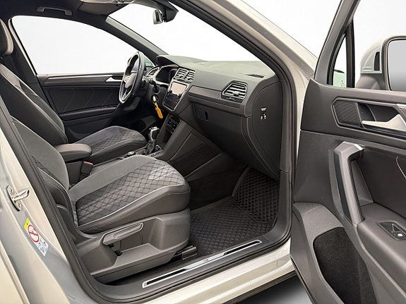 Volkswagen Tiguan 25 of 30