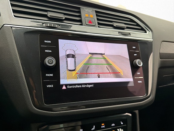 Volkswagen Tiguan 17 of 30