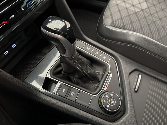Volkswagen Tiguan 22 of 30