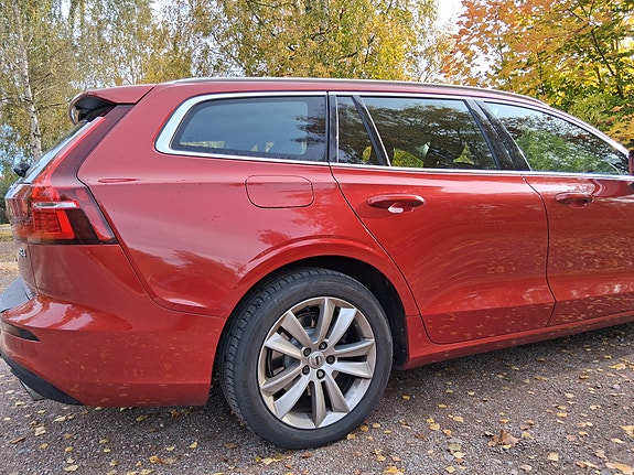 Volvo V60 3 of 14