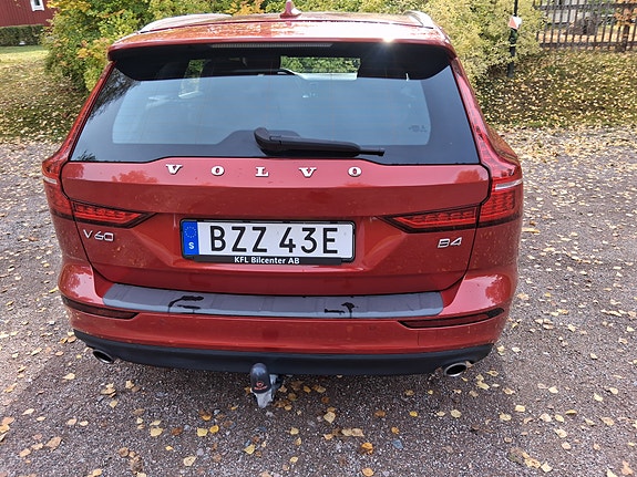 Volvo V60 4 of 14