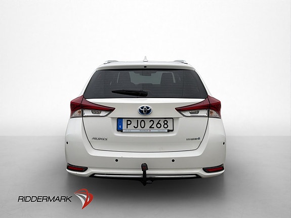 Toyota Auris 7 of 30