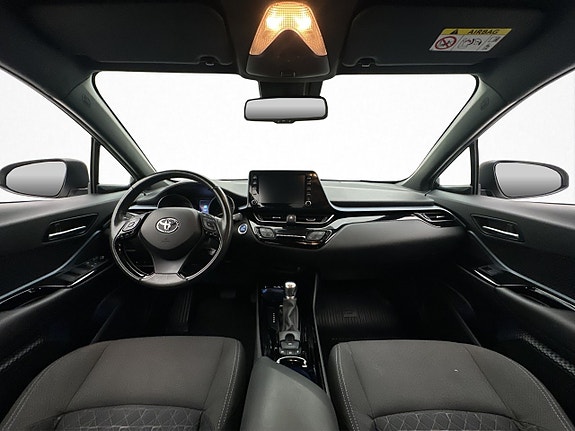 Toyota C-HR 12 of 30
