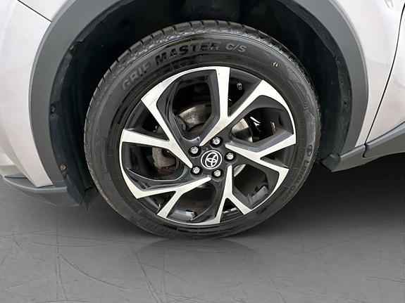 Toyota C-HR 29 of 30