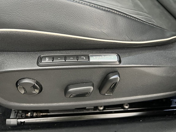 Volkswagen ID.4 GTX 25 of 30
