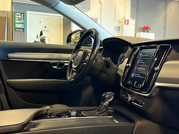 Volvo V90 19 of 22