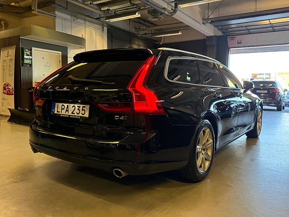 Volvo V90 6 of 22