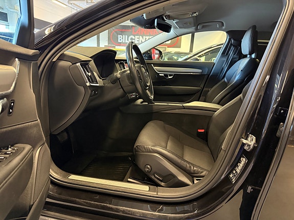 Volvo V90 15 of 22